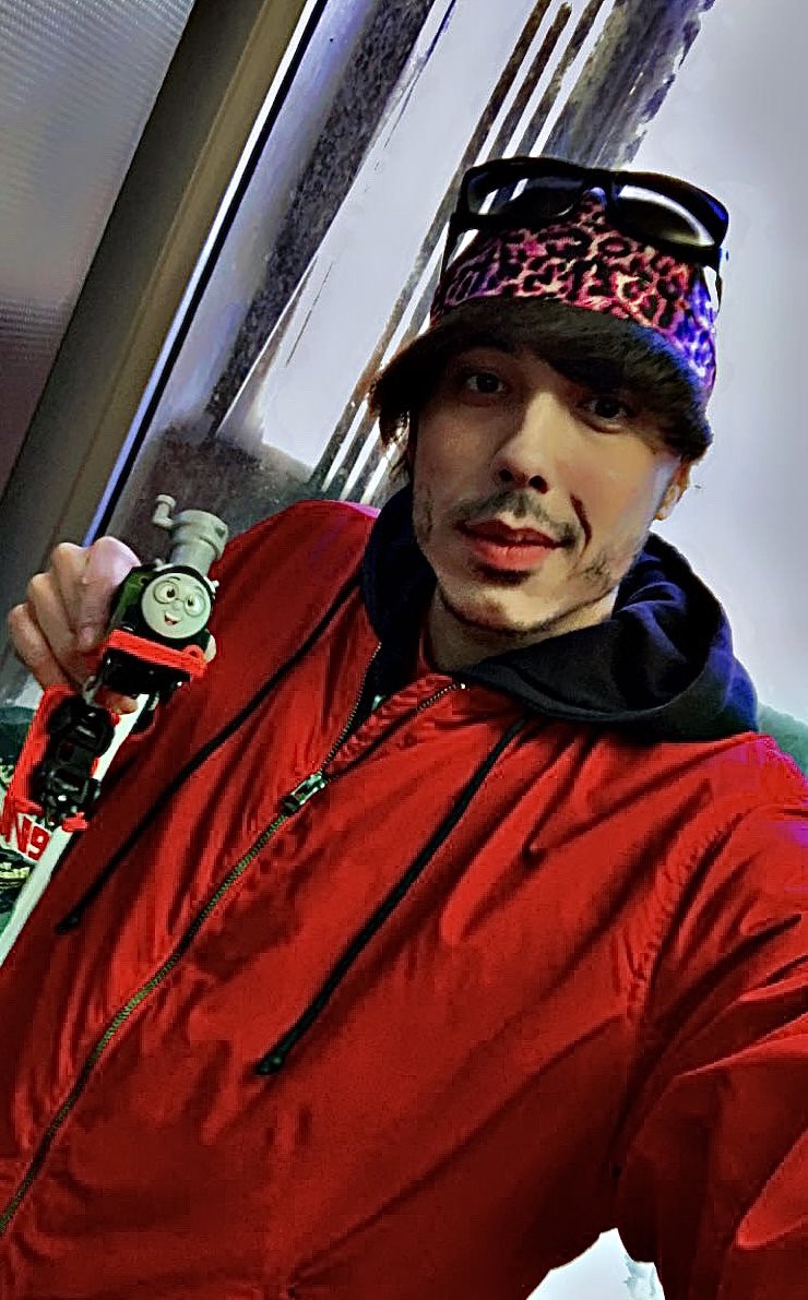 RAILWAYROYALTY's tweet image. Whiff and I today when I was
Visiting my Mom at the Hospital.

#TrackMaster #Tomy #TTTE #Locomotives