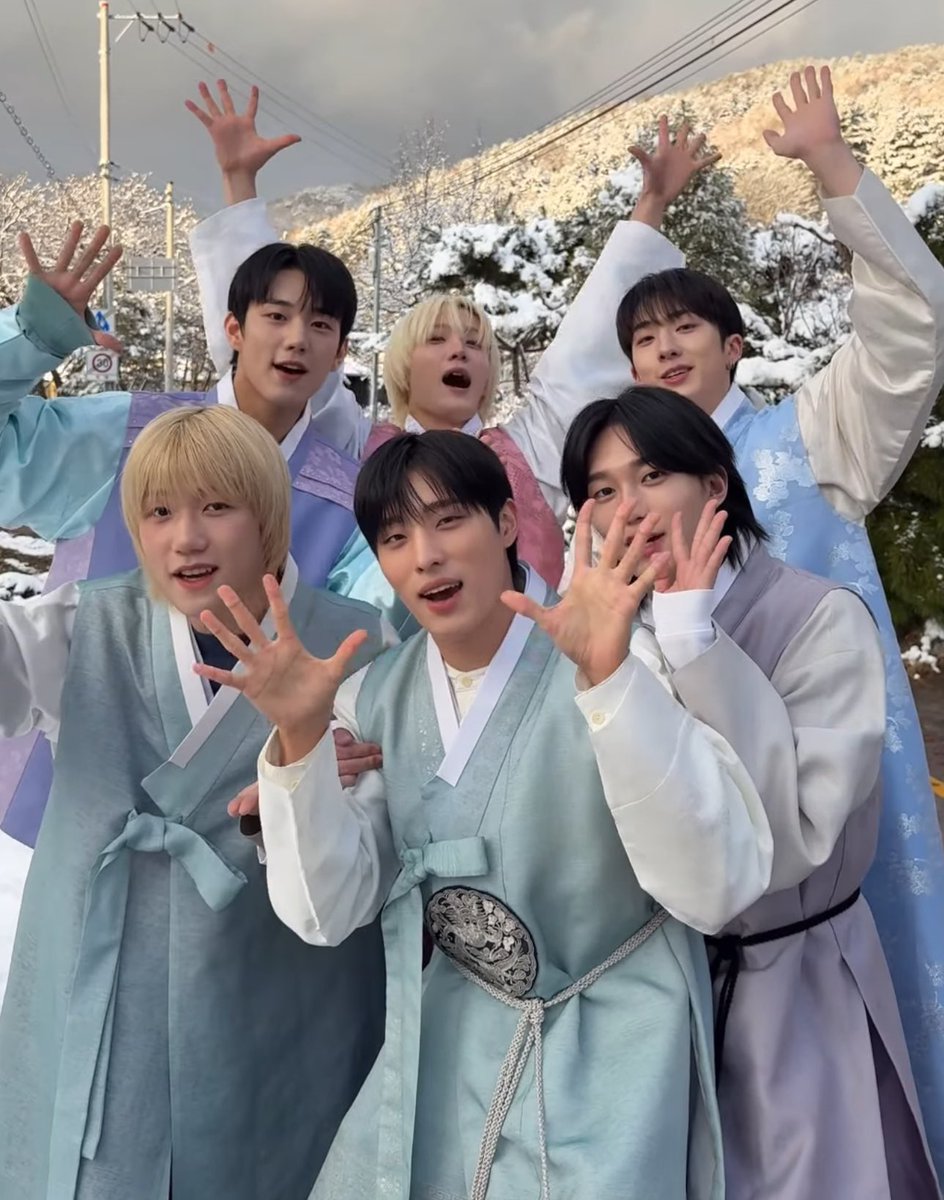 p1hgirl's tweet image. 🩵🩵🩵🩵🩵🩵