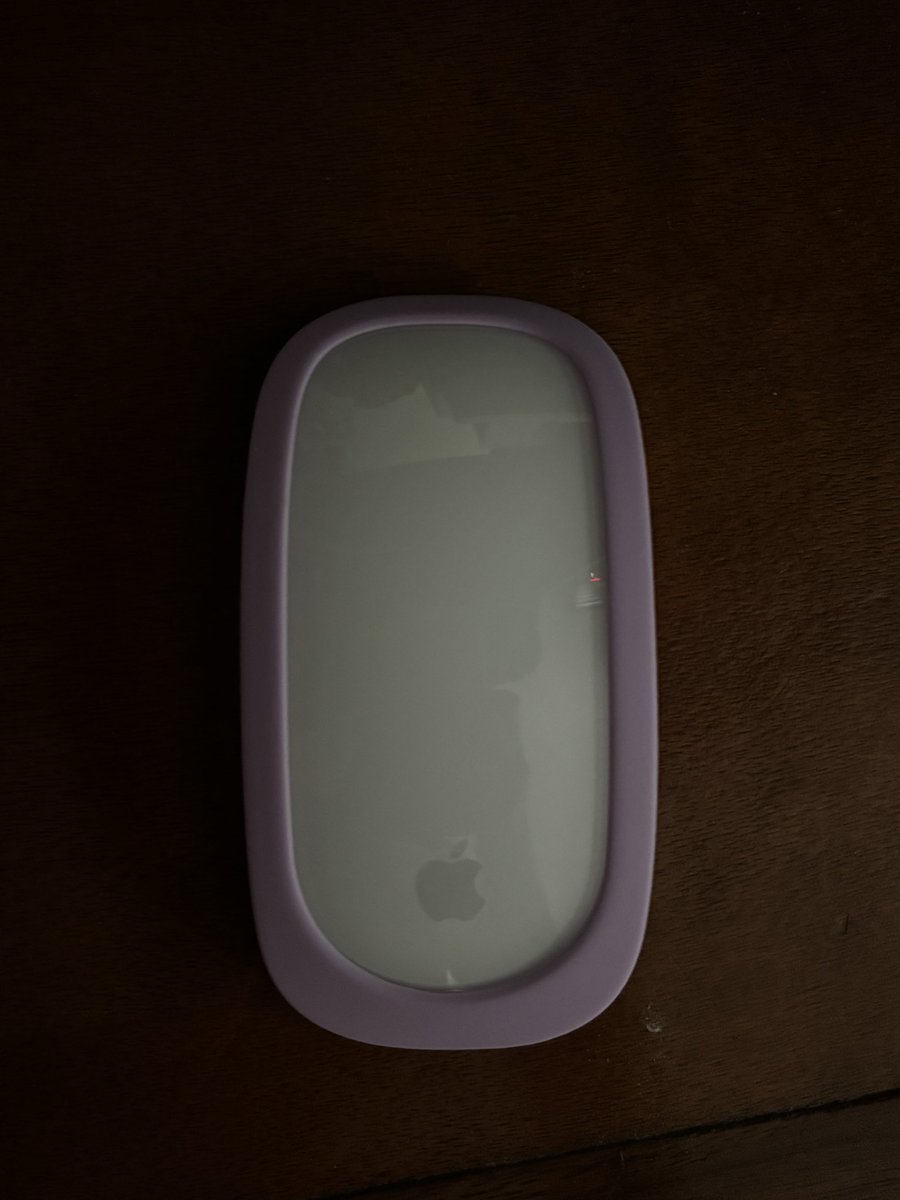 ciaolatus's tweet photo. wts lfb apple magic mouse white 

- slightly used but still in good condi
- 3.5k php but can do 3.4k if payo
- mod: sdd via lalamove, j&amp;t, meetup around cavite/manila
- rfs: was given to me but i prefer using the touchpad

dm/reply if inch

t. wtb lfs ph apple magic mouse https://t.co/udYQNah94J