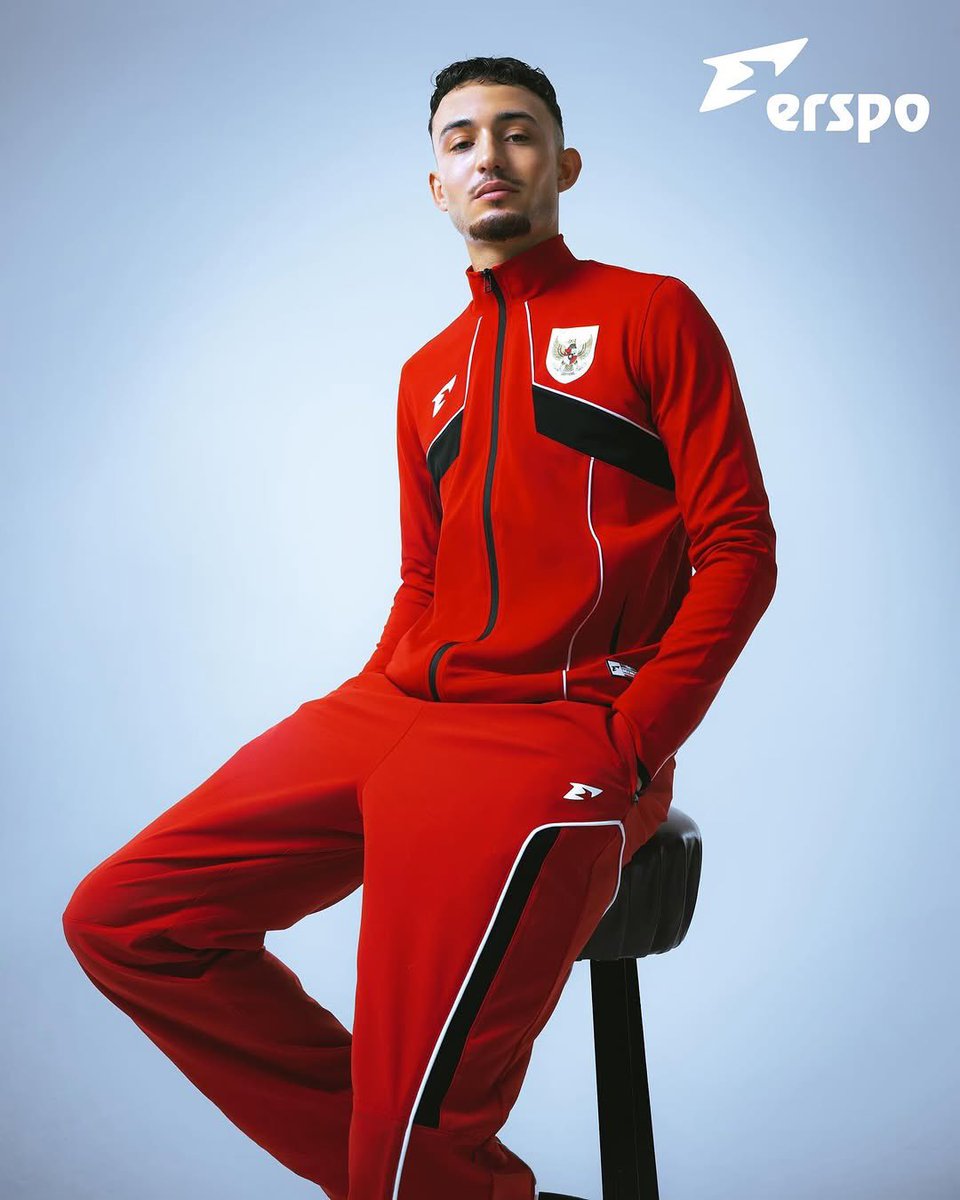 Officialkjti's tweet image. Yang ini sih kece buat jalan-jalan ma dilapangan juga oke ni @erspoofficial @Jerseyforum