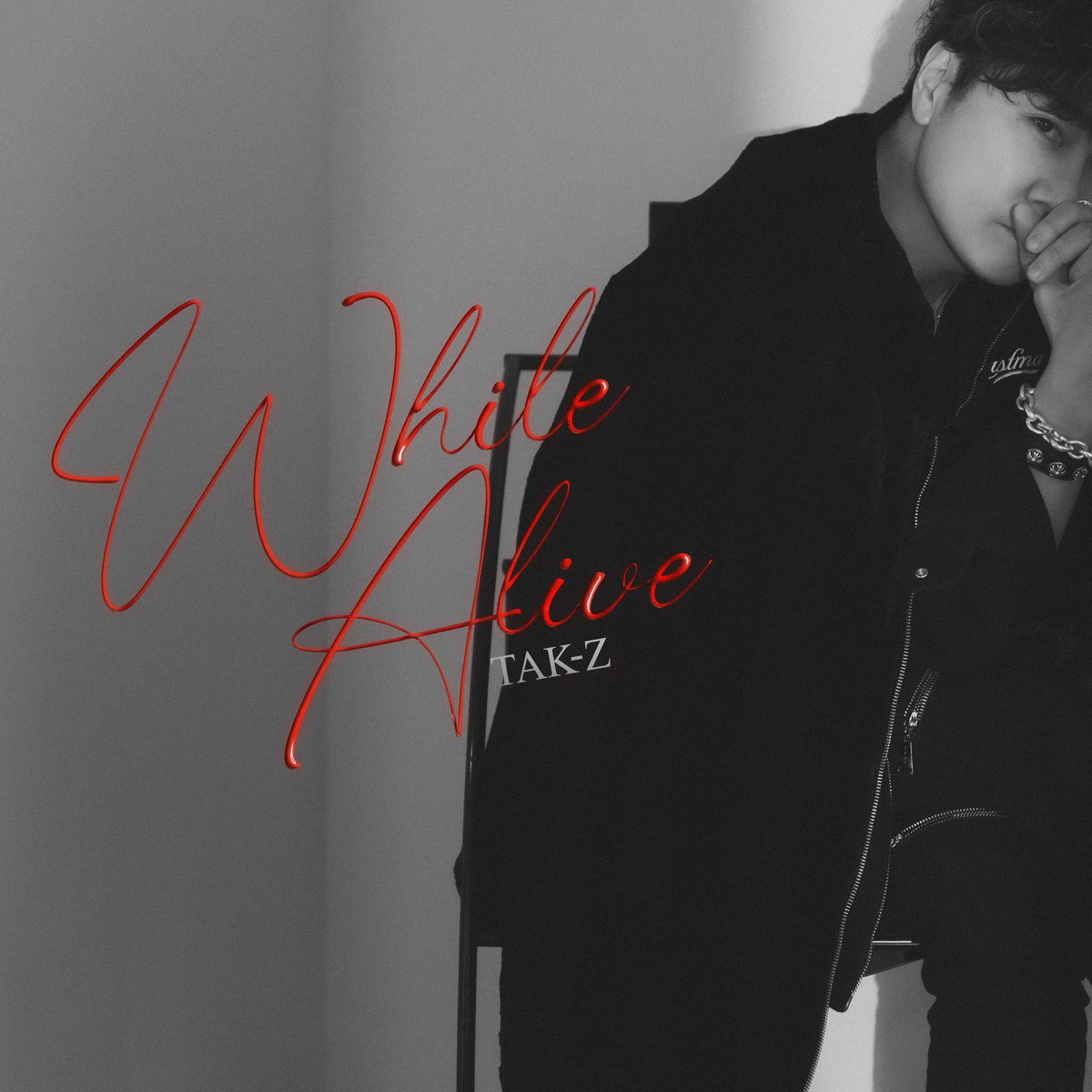 Tak_Z's tweet photo. 🖤🌹🎹情報解禁🎹🌹🖤

2025.2.14(fri)
TAK-Z new album “While alive” 
配信決定！！

沢山のひとの協力のもと、シングル配信していた6曲に新録7曲を追加した自分らしい1枚が完成しました。
While alive “生きてるうちに” この時代に生きるみんなへ
メッセージの籠った作品になりましたので
是非あなたの心に優しく届きますように🙏🏽🫀

#whilealive #生きてるうちに
