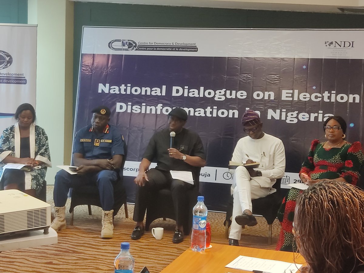 for_upline's tweet photo. Ongoing: The National Dialogue on Election Disinformation in Nigeria, organized by the Centre for Democracy &amp; Development (CDD-West Africa) &amp; supported by the @NDI, aims to address the pressing issue of election disinformation in Nigeria.
@CDDWestAfrica 
@YIAGA https://t.co/Df0T8Z6gNE