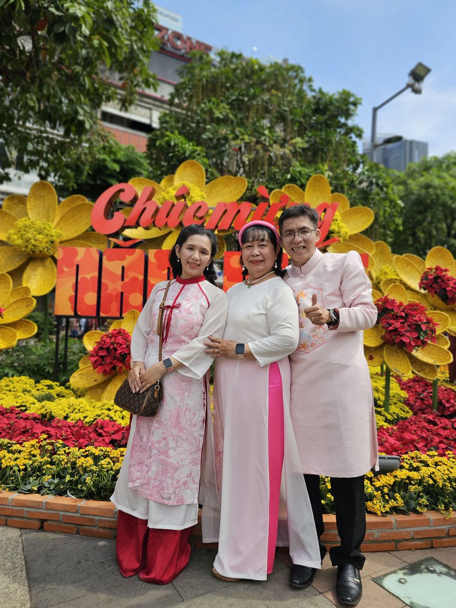 angelquochung's tweet image. Mừng Xuân Ất Tỵ 2025.....🥰

#AngelRose #HappyNewYear2025 #ẤtTỵ