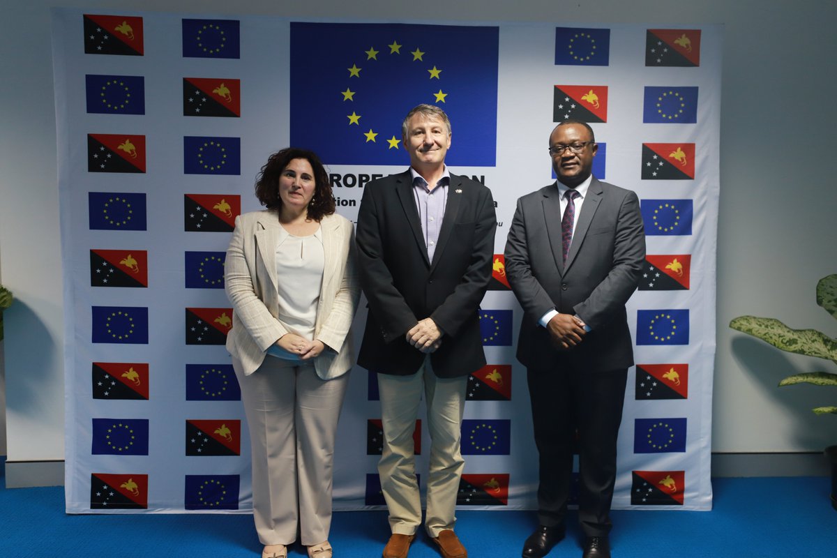 Our <a href="/UN_Women/">UN Women</a> RD <a href="/christinearab/">Christine Arab</a> met with EU Ambassador HE Jacques Fradin and team to discuss advancing the rights of women and girls in #PNG🇵🇬. With support from the Spotlight Initiative and the new Soim Wokabaut project, we're building safer, more inclusive communities.