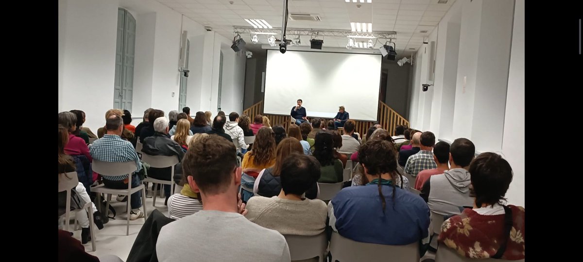 films_reverso's tweet photo. LA FLOR DEL BURITÍ en @LaTérmica en Málaga, dentro del ciclo “De estreno con @Filmin”. Sigue su recogido por España👍
@LaTérmica @Karõ Filmes @karofilmes #enfilmin https://t.co/zFHTq6pUOd