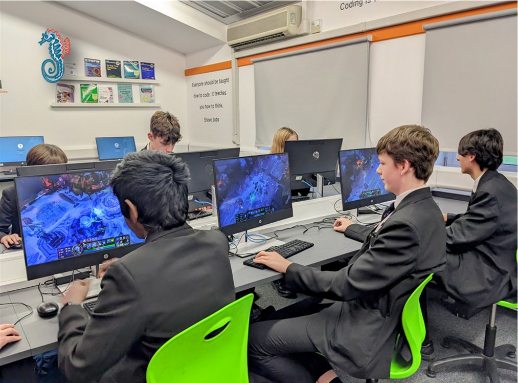 DurringtonHigh's tweet image. E sports is another popular club at DHS and takes place afterschool every Wednesday in F24 with Mr Scott, all year groups are welcome to come along.
#DHSClubs #DHSESports #DHSComputing