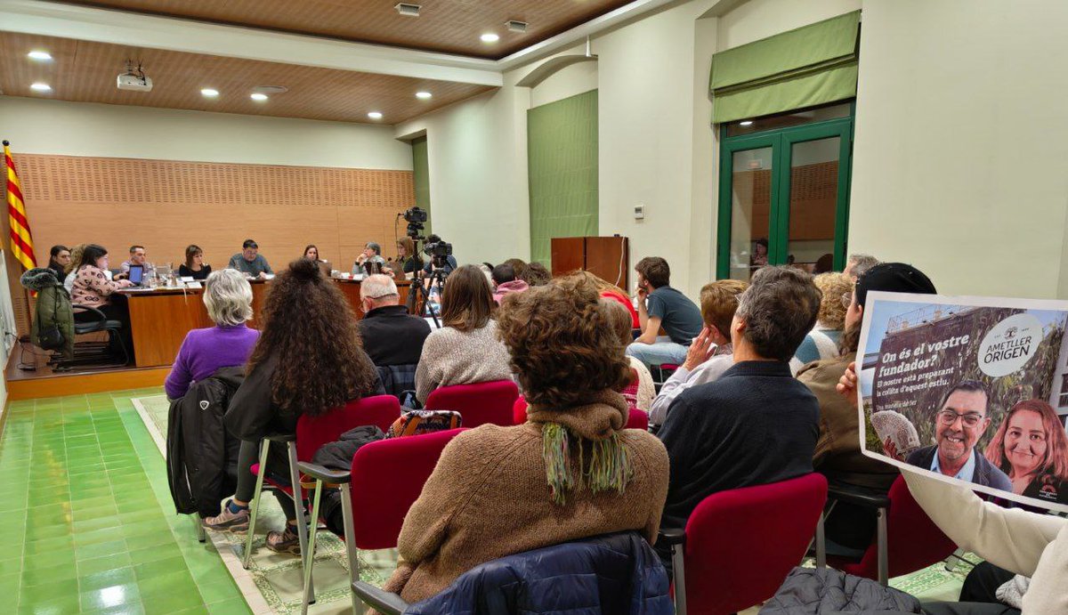 stopagroparc's tweet image. Hem arribat al final d'aquest greu episodi. El govern municipal ha tornat a desestimar la totalitat de les al.legacions, aquest cop (posar número ). Després de 9 anys de lluita ciutadana i esgotada la via més elemental de la participació democràtica seguim amb la via judicial.