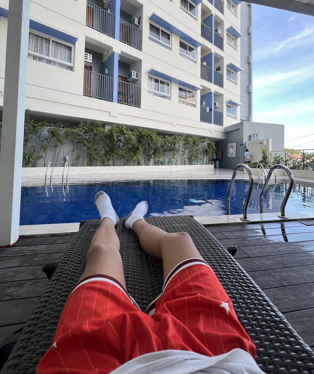 deaks0's tweet photo. 💦🥸 https://t.co/Bq3CjA7Ain