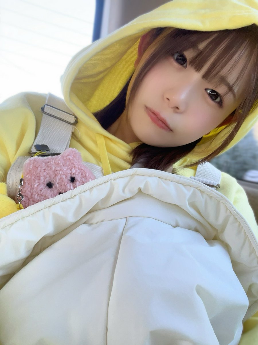 本日は、とある撮影をしてまいりました🍊☀️

この格好でお外に飛び出しているだと…！？
めちゃめちゃ楽しい1日でしたー！！
公開をお楽しみに…✨

#こひなたぼっこ