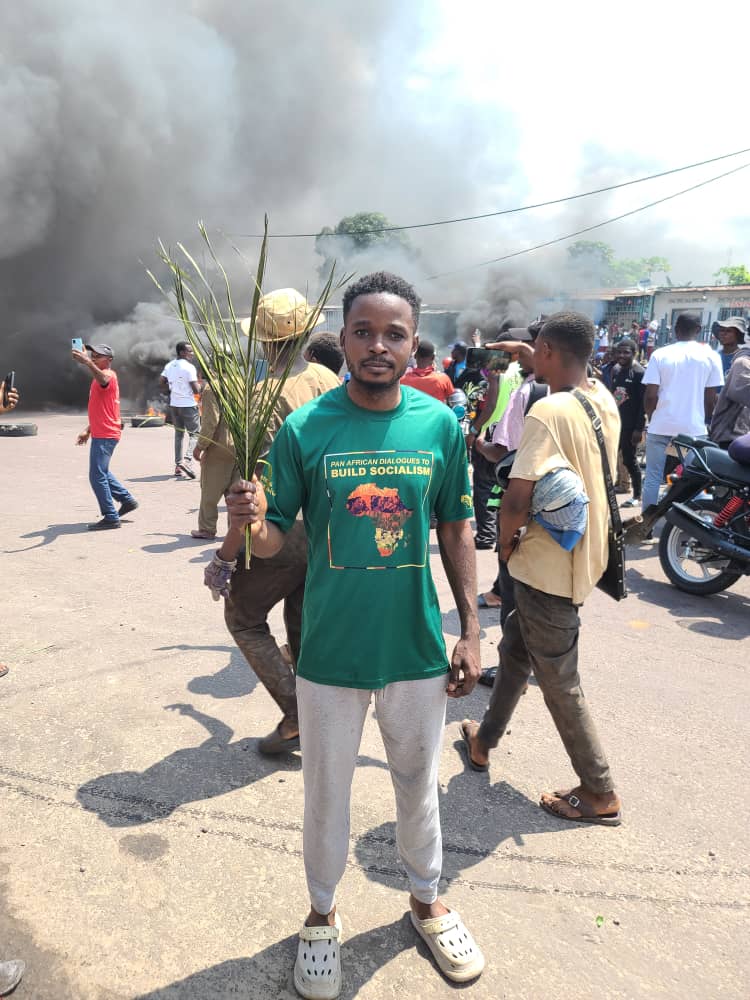 NimrodElkana's tweet photo. The people of Congo are rising! Against M23 rebels, foreign interference &amp; decades of exploitation. Protesters in Kinshasa demand justice,no more looting, no more silent genocide Africa must stand with Congo✊🏿 #CongoIsBleeding #HandsOffCongo https://t.co/uvjE9amHoV