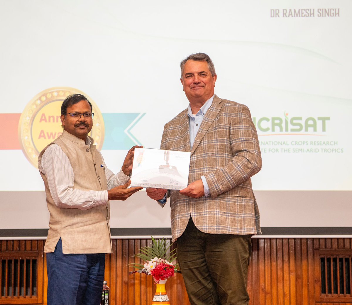 ICRISAT (@icrisat) on Twitter photo During ICRISAT's Annual Day, we honored exceptional contributions to our vision of prosperous, food-secure, and resilient drylands.
Congratulations to:
🏆 Best People Manager: Dr <a href="/ICRISATRamesh/">Dr Ramesh Singh</a>
🌟 Promising Young Scientist of the Year: Dr <a href="/Gangurde_SS/">Sunil Gangurde</a>
👨🏫 Mentors of the Year: During ICRISAT's Annual Day, we honored exceptional contributions to our vision of prosperous, food-secure, and resilient drylands.
Congratulations to:
🏆 Best People Manager: Dr <a href="/ICRISATRamesh/">Dr Ramesh Singh</a>
🌟 Promising Young Scientist of the Year: Dr <a href="/Gangurde_SS/">Sunil Gangurde</a>
👨🏫 Mentors of the Year: