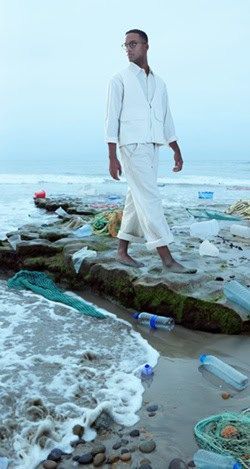 ‘SEE THROUGH THE ILLUSION’ by Sea2See’
This new and powerful campaign takes an unflinching look at the duality of our modern world buff.ly/3EaFPfJ