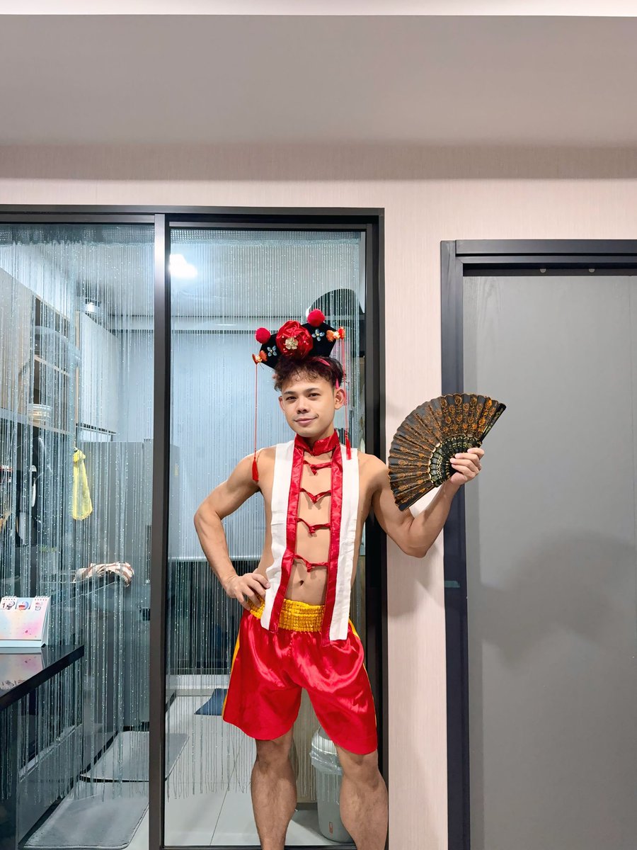 iampoo_naa's tweet photo. Happy Chinese new year 🧧🧧🐉🐉
新正如意, 新年发财 (ซิงเจียหยู่อี่ ซิงนี้ฟาไฉ)
คิดหวังสิ่งใดขอให้สมหวังสมป���ารถนา มีแต่ความสุขและร่ำรวยตลอดปี  เฮงๆปังๆๆ  #ตรุษจีน2568 https://t.co/8MsAQv8bpF