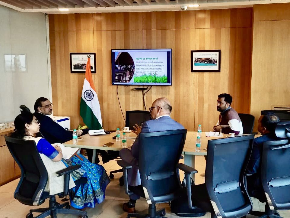 It was pleasure to meet Smt. Nidhi Khare IAS, Secretary and Team of Ministry of New and Renewable Energy, Govt. of India. 
We appreciate their guidance and sharing ministry’s plan &amp; policies to support innovative &amp; implementation of renewable energy plants across India