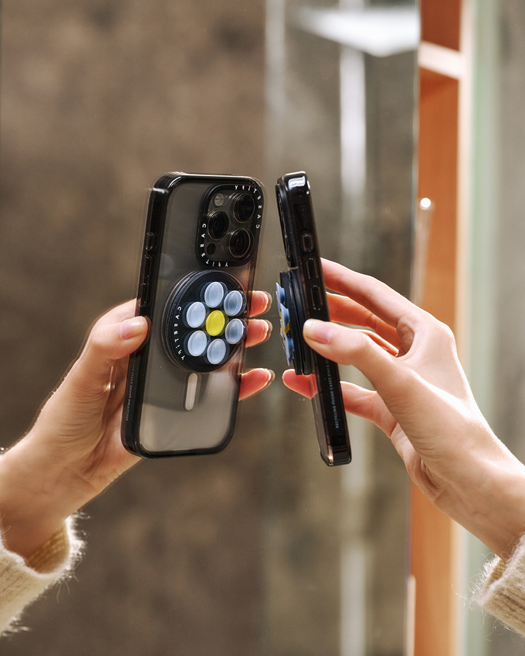 美品　ケースティファイ スナップ グリップスタンドiPhone15proケース 美品 ケースティファイ スナップ グリップスタンドiPhone15proケース