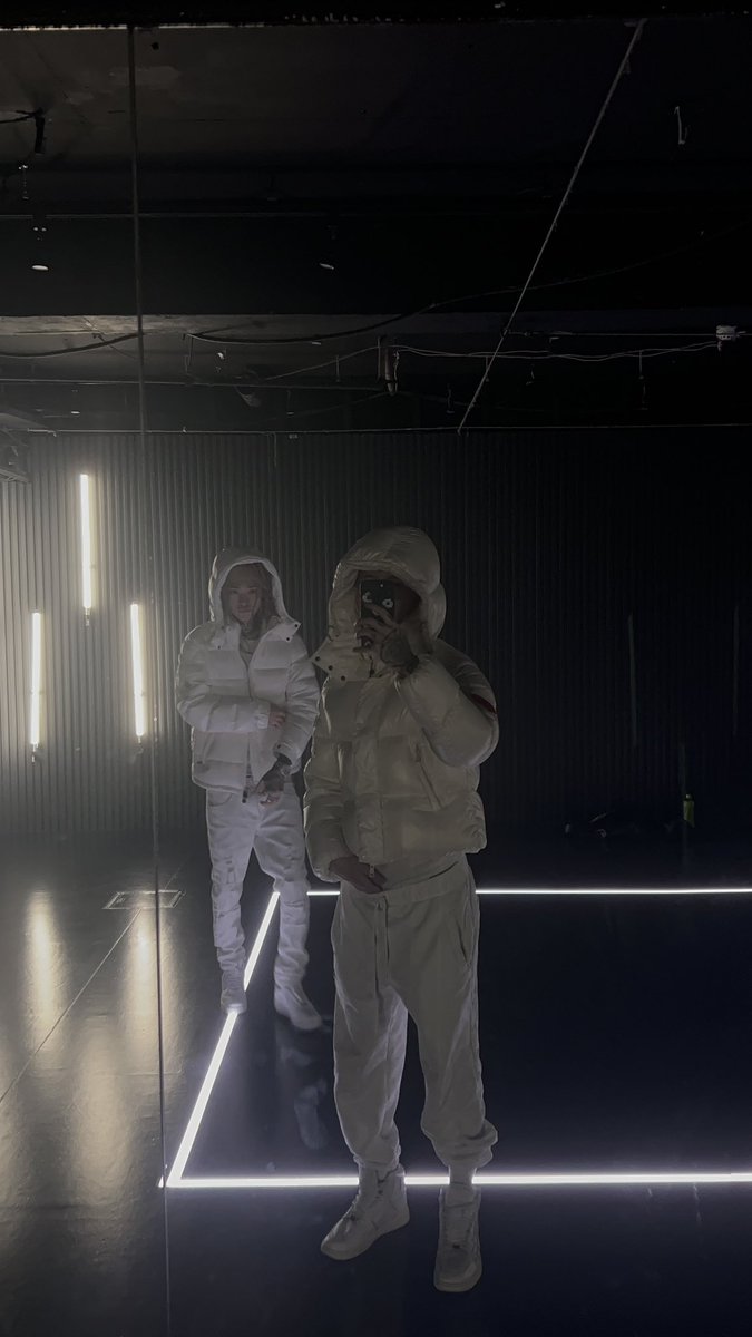 thereancool's tweet image. 🕊️