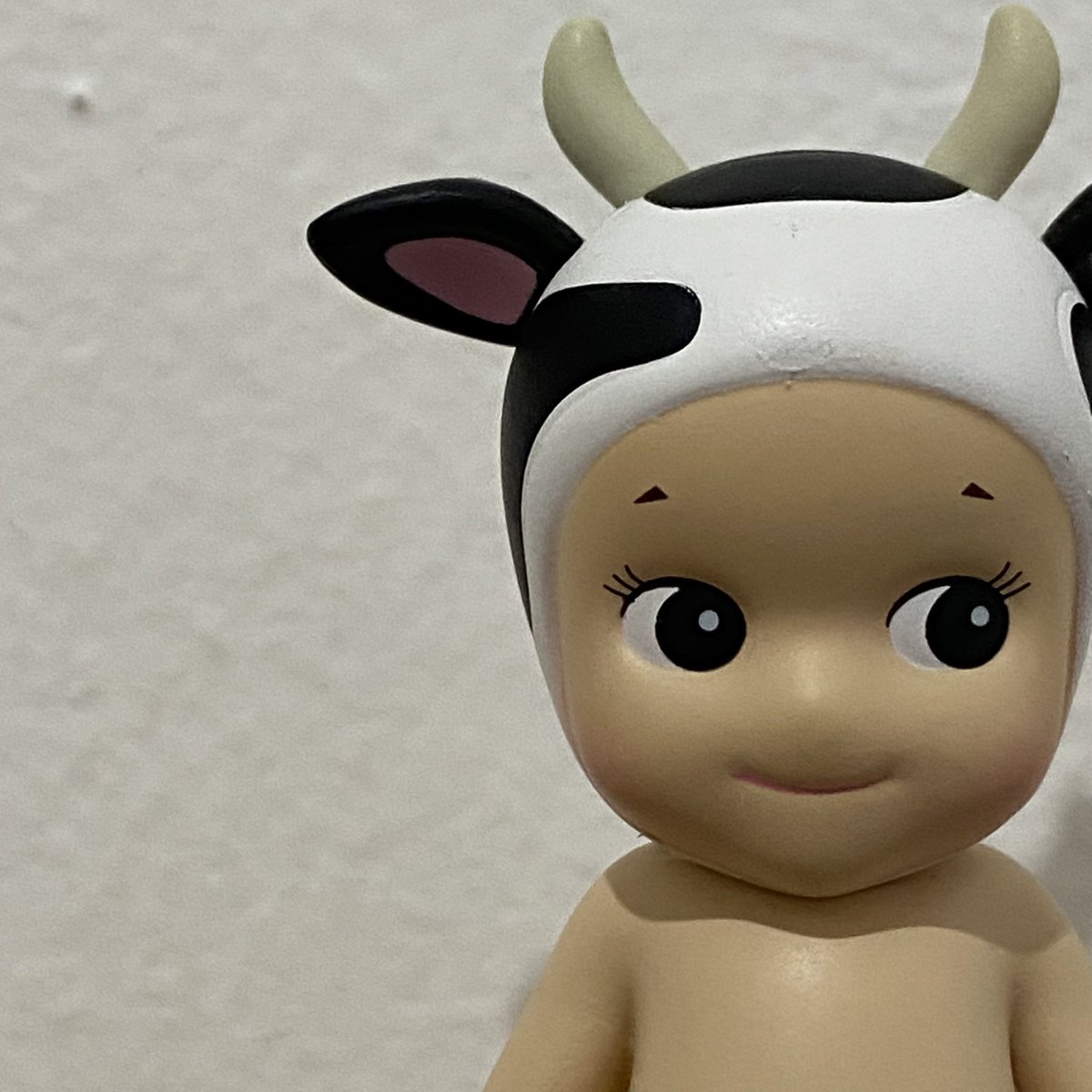 sunniaes's tweet photo. ★ Sonny Angel - Cow  : 200 K ( no bnfc, bought from potato hand ) https://t.co/O0WuorNf9Q