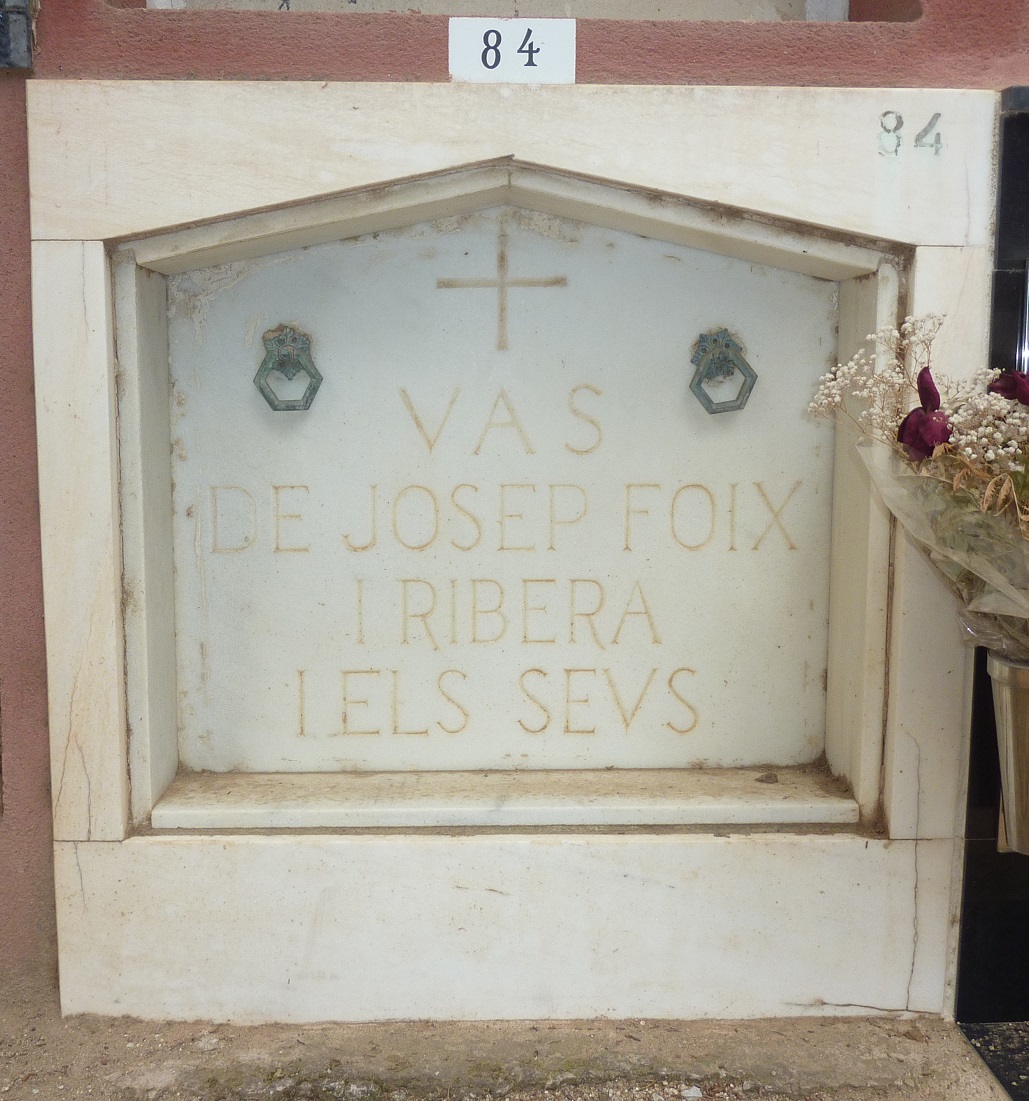 Cementiris de Barcelona (@cementirisbcn) on Twitter photo #CBcnMemory Poeta, periodista i assagista, va ser una de les figures literàries més destacades de l’avantguarda catalana. ✍️
#Taldiacomavui de 1987 va morir #JVFoix i fou enterrat al #cementiri de #Sarrià <a href="/Bcn_SSTG/">Sarrià - Sant Gervasi</a>
📲Disponible ruta amb QR
#lletres #cultura #bcn #CBcnMemory Poeta, periodista i assagista, va ser una de les figures literàries més destacades de l’avantguarda catalana. ✍️
#Taldiacomavui de 1987 va morir #JVFoix i fou enterrat al #cementiri de #Sarrià <a href="/Bcn_SSTG/">Sarrià - Sant Gervasi</a>
📲Disponible ruta amb QR
#lletres #cultura #bcn