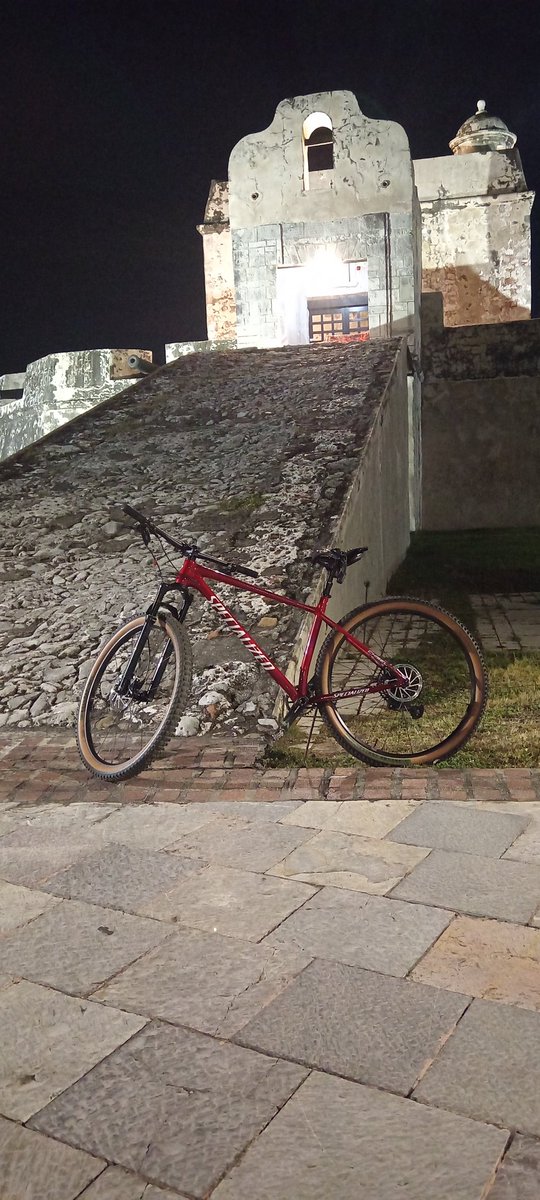 MauricioPazos_'s tweet image. 👌🏻🔥 #Chisel 🤩 #MTB