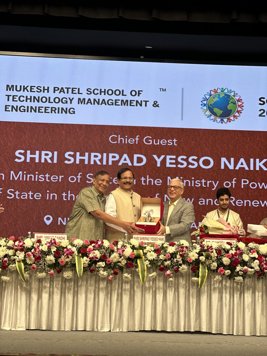 nmims_india's tweet photo. Welcoming @shripadynaik to NMIMS Mumbai for Social Conclave 2025!
Looking forward to insightful conversations and inspiring ideas that drive change.
Stay tuned!
#NMIMS #MPSTME #SocialConclave2025 https://t.co/bnT7gxBFWl