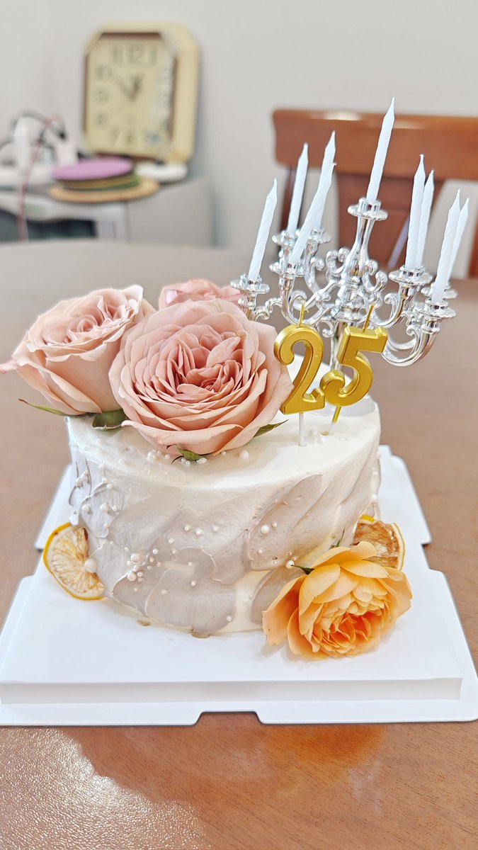 Navina Heyden 海雯娜 tweet media