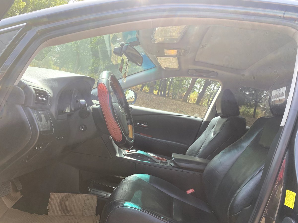 MotorsNg's tweet photo. 2011 LEXUS RX350 UPGRADED TO 2015
NOT REGISTERED 
NEATLY AND CAREFULLY USED 
ENGINE UNTEMPERED 
AC CHILLING 
INTERIOR AND EXTERIOR IS EXTREMELY VERY CLEAN
DOCUMENTS FULLY ORIGINAL 
PRICE:#18MILLION NAIRA 
PHONE 📱 08118755902, 07017109093
LOCATION CENTRAL BUSINESS DISTRICT ABUJA https://t.co/puOrTRxkU9