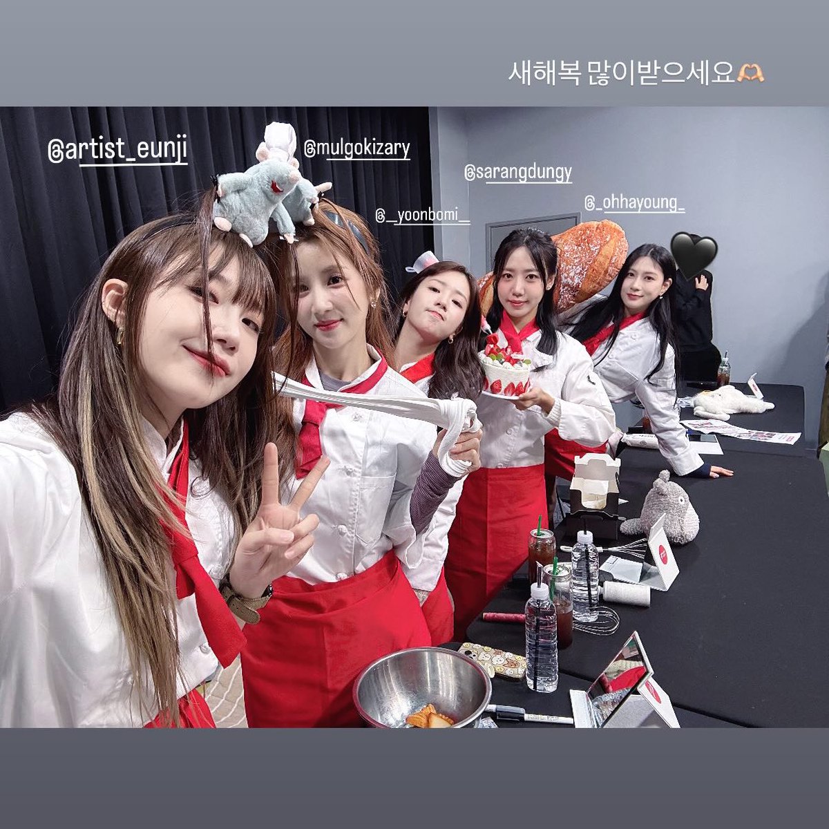 Muungjel's tweet photo. 겸댕들아 https://t.co/0RSoYeCf1e