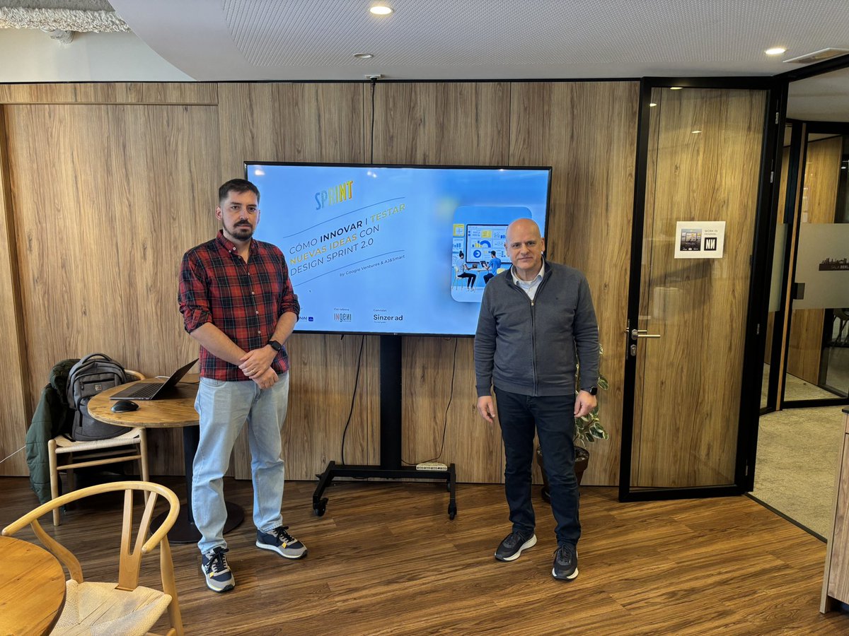 Actinn_andorra's tweet photo. 🔝 Ahir vàrem celebrar l’Actinn&amp;Talks sobre “Com innovar i testar noves idees amb Sprint Design 2.0” amb Samuel Pimienta, de @sinzerad https://t.co/ndW0xw2ggL
