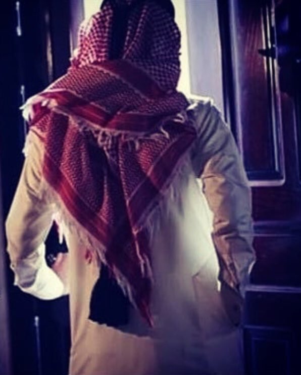 اختصاري    و اختصارك ( كلمتين )
( أنتي انا ) و الباقي أنفاس و جسد

قلت : أحبك    كثر ما عاش الحنين
وعشت أحبك   كثر ما مات الوعد
#Mودندن