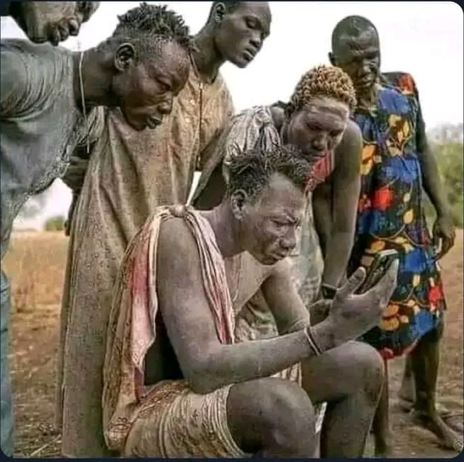 Fans at other rugby grounds also watching the Jinja Derby😀

Hippos Vs Barbarians this Saturday at Dam Waters, Jinja City🥳