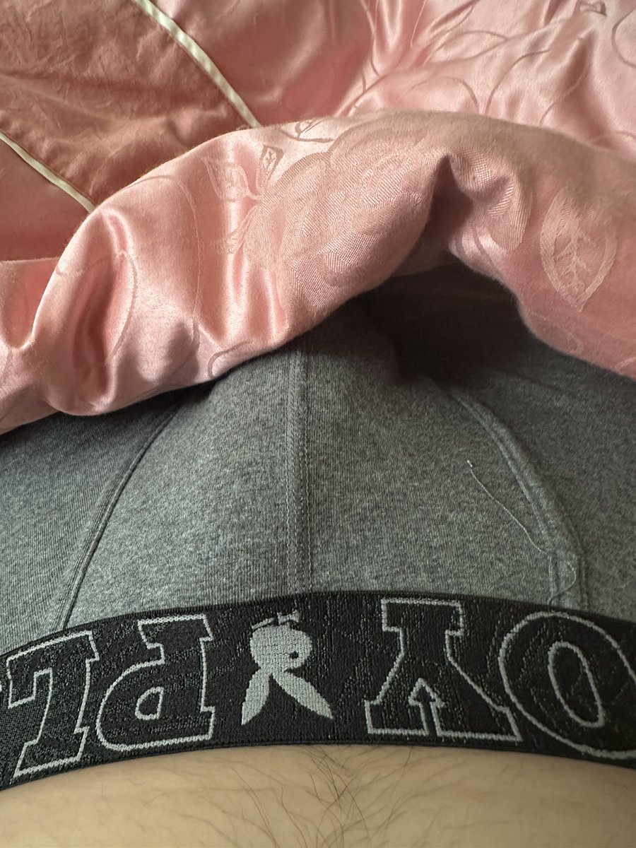 Su_How_'s tweet image. 初一快樂🎉