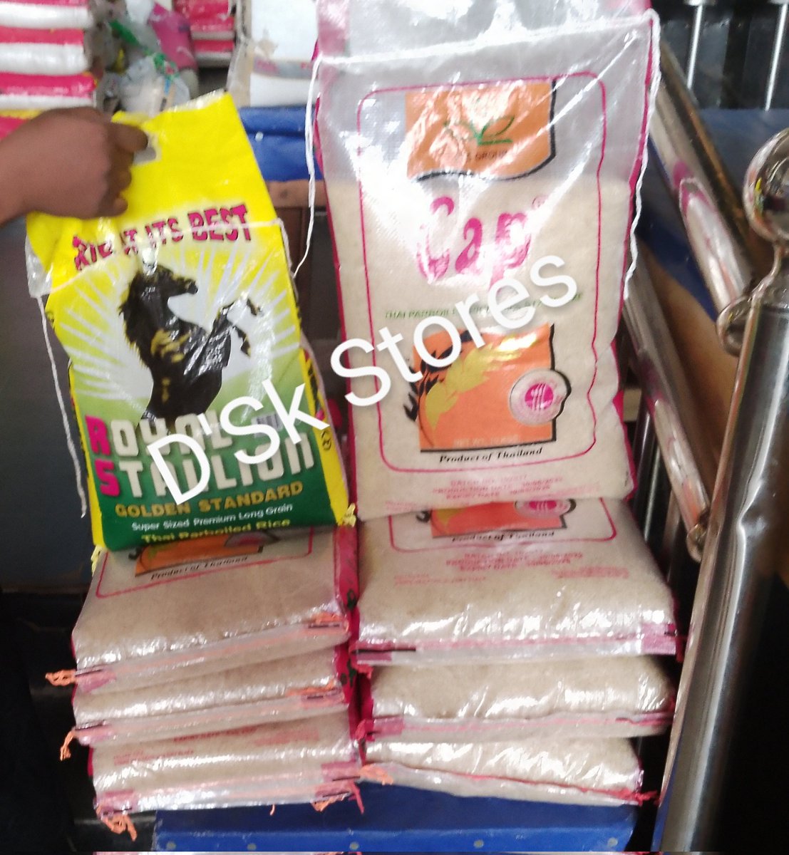 kwinsarai's tweet image. It's a beautiful day to shop from D'Sk Stores Your one-stop shop for foodstuff & mobile Data.
Rice: 5kg ₦11k | 10kg ₦22k
Pure Honey
Small jar- ₦6,500
Big jar/bottle- ₦12,000
DATA bundles
Customized foodstuff packages to fit your budget.
DELTA STATE
@D_Skstores
#iyaloja