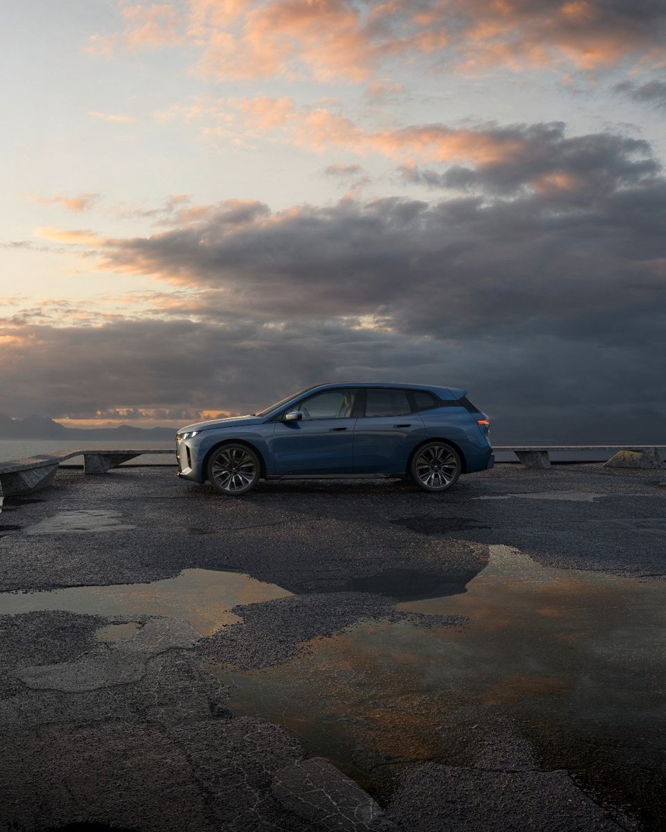 Where visionary innovation meets the soul of driving — go beyond with the new BMW iX. 100% electric. 

#THEiX #BMW 

BMW iX xDrive60: WLTP energy consumption combined: 21,9 kWh/100 km; WLTP CO₂ emissions combined: 0 g/km; CO2-class: A; electric range: 563-701km