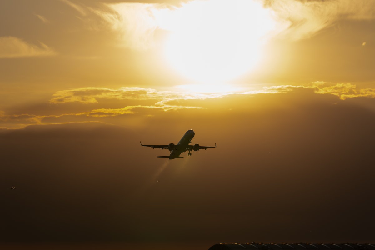 Heathrow Airport tweet media