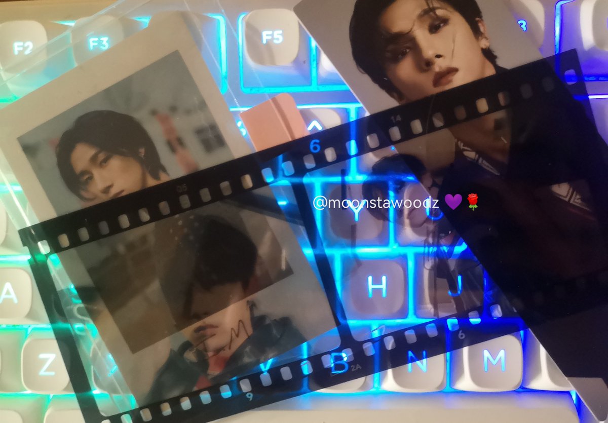 moonstawoodz's tweet photo. This arrived last last weekend but I wasn't home then. So this is a late feedback, but so happy to receive these, and the first thing to see after my trip! Thank you so much @kmxnct 💜 https://t.co/d1yaMBljcI
