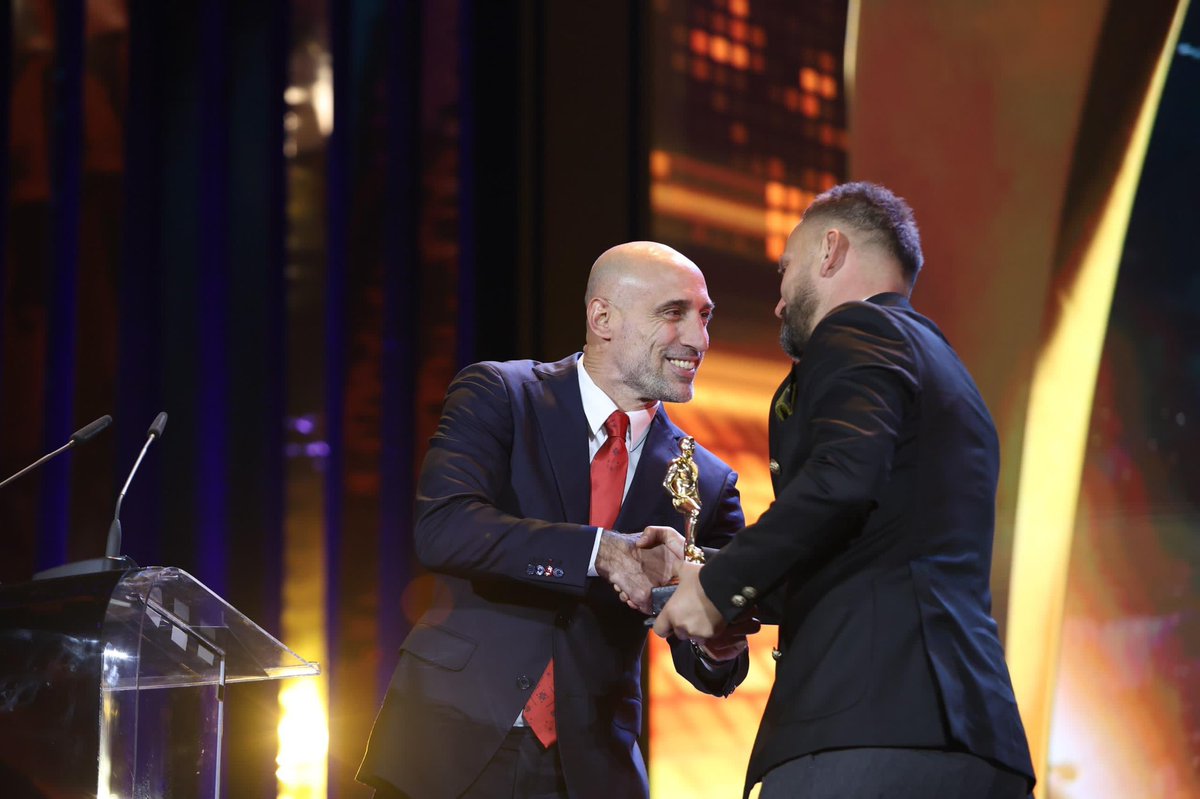 Pablo Zabaleta tweet media