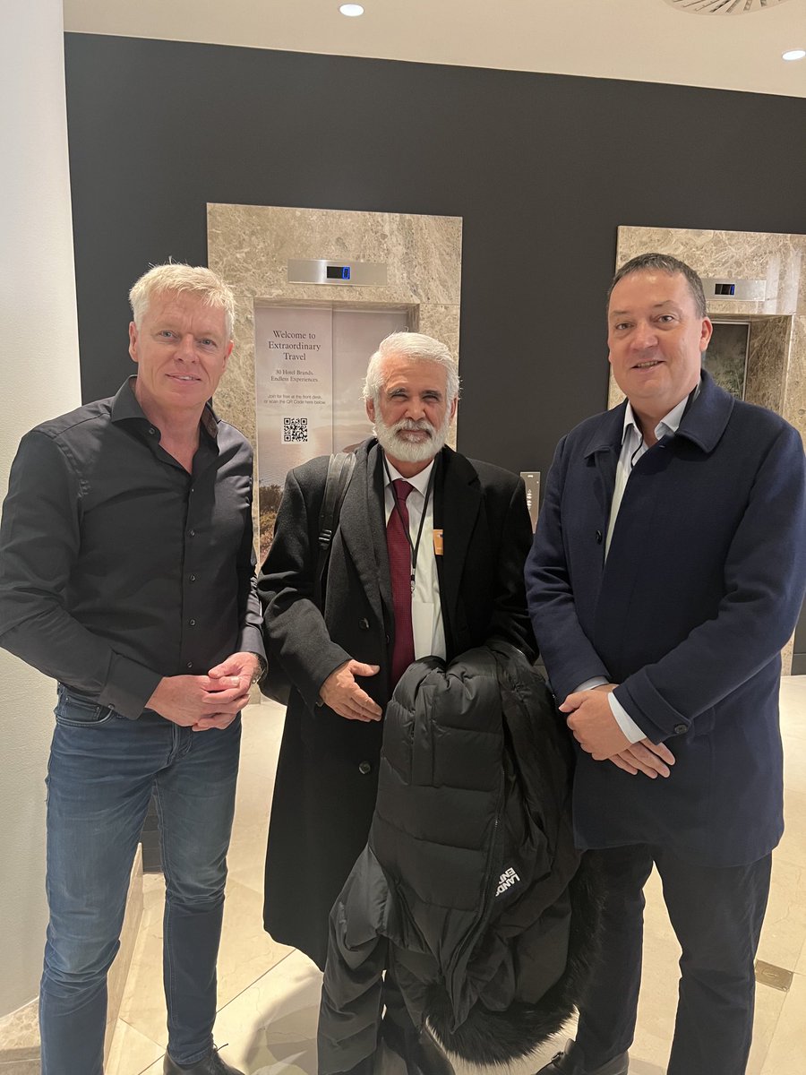 JohnRuddick2's tweet image. A great honour to meet two of the most heroic figures in the COVID resistance - Dr Robert Malone and Rob Roos.

#MEGAconference
⁦