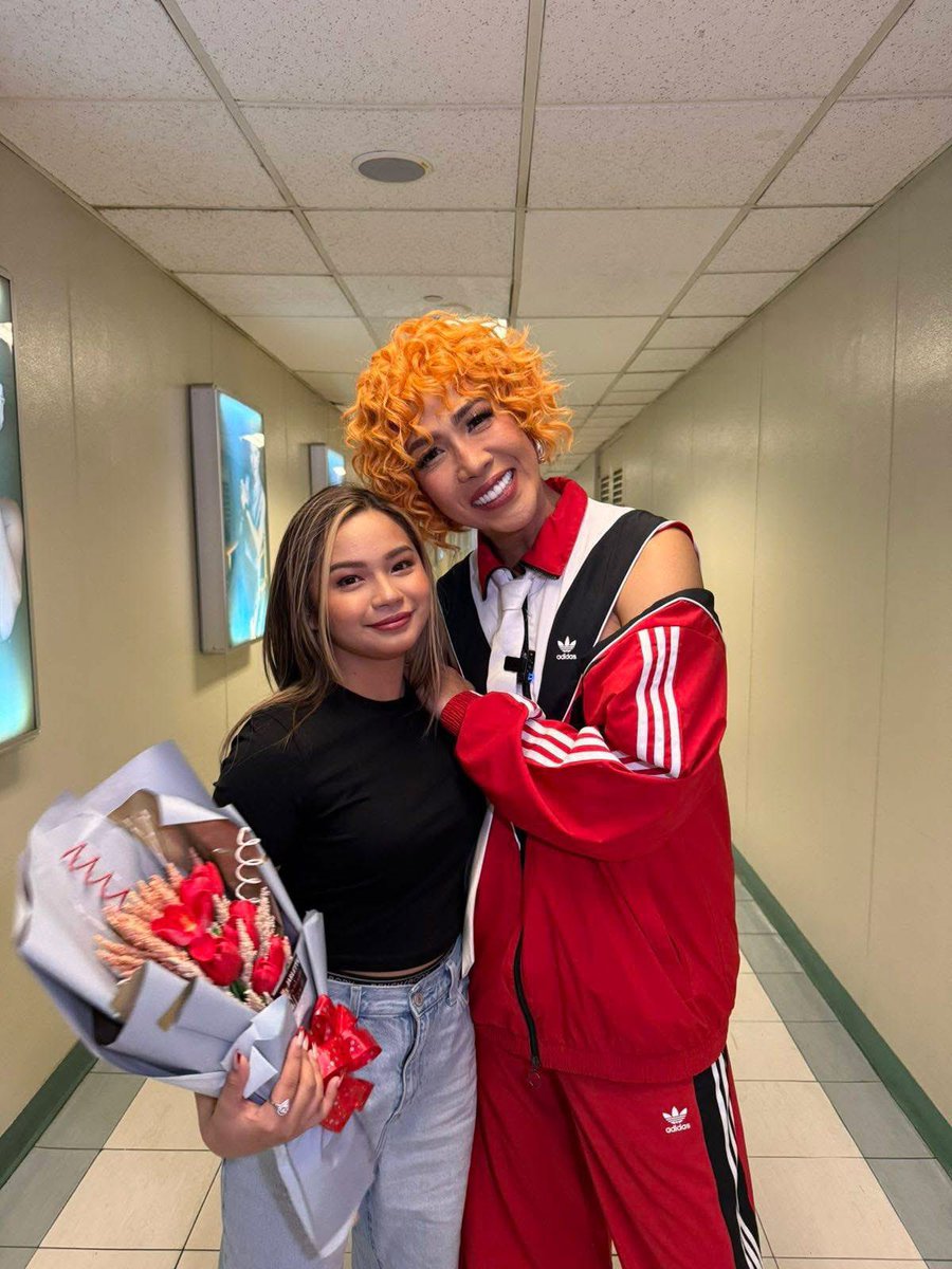 iwaxbts's tweet photo. Thank you @itsShowtimeNa @vicegandako for having our Kolettey

KOLETTE ITS SHOWTIME
#KoletteMadelo | @kolettemadelo | @jarrenglorious https://t.co/sa71ei03pJ
