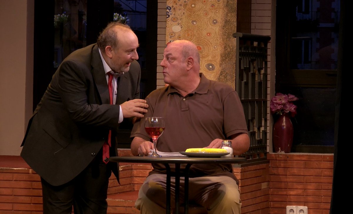 LaCenaDeLosIdiotas (@cenadeidiotas) on Twitter photo ¡Nos vemos este fin de semana en el <a href="/MunozSecaMadrid/">Teatro Muñoz Seca</a> para disfrutar de <a href="/CenaDeIdiotas/">LaCenaDeLosIdiotas</a>! 😉
Tendrás carcajadas aseguradas con esta inteligente comedia. 🤣
Compra tus entradas aquí 👉 bit.ly/Cena-Idiotas-T…
#teatro #comedia #lacenadelosidiotas #ocio #risas #humor ¡Nos vemos este fin de semana en el <a href="/MunozSecaMadrid/">Teatro Muñoz Seca</a> para disfrutar de <a href="/CenaDeIdiotas/">LaCenaDeLosIdiotas</a>! 😉
Tendrás carcajadas aseguradas con esta inteligente comedia. 🤣
Compra tus entradas aquí 👉 bit.ly/Cena-Idiotas-T…
#teatro #comedia #lacenadelosidiotas #ocio #risas #humor