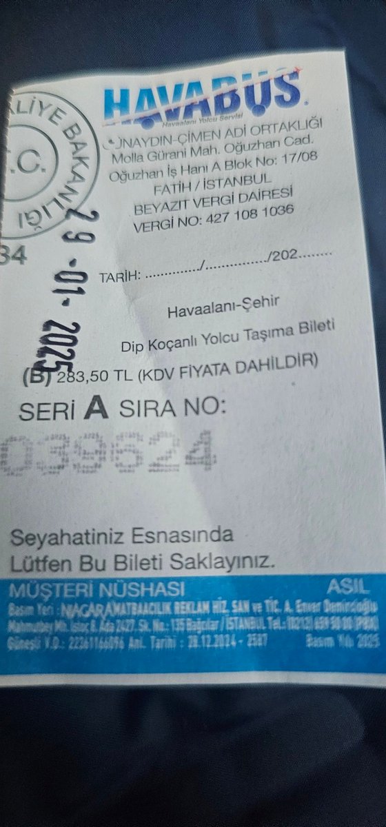 Bu tarz bir biletle havabüse biniyoruz, nakit 283.50 TL, kartla ödeme de 300 TL alıyorlar. 20 dakikaya yakın para toplama seansını bekliyorsun bir de. Bu devirde bu kadar ilkel bir ödeme yöntemi olabilir mi? <a href="/HMBakanligi/">T.C. Hazine ve Maliye Bakanlığı</a> <a href="/valilikistanbul/">T.C.İstanbulValiliği</a> <a href="/vergidairesi/">Vergi Dairesi</a>