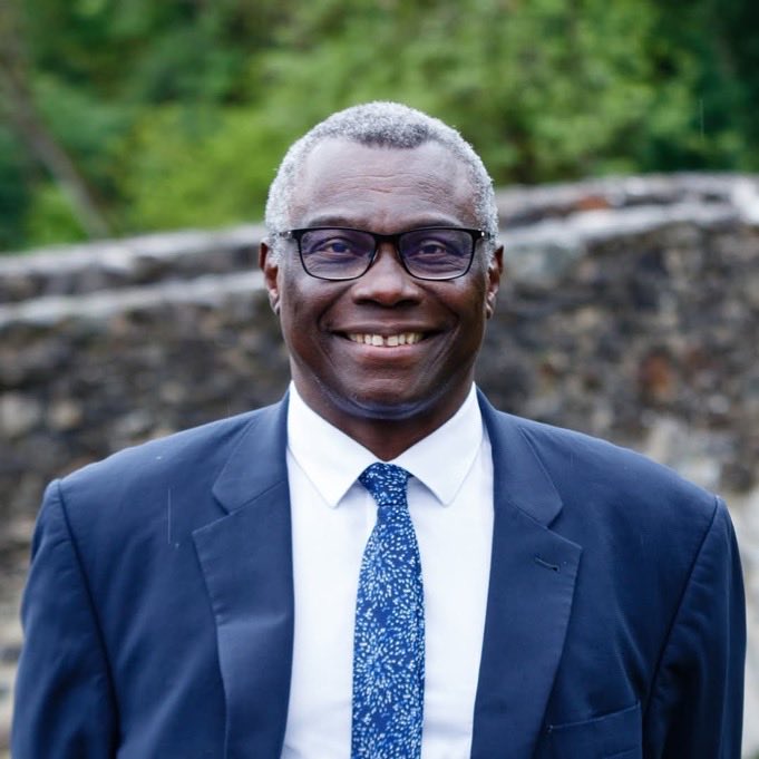 Profondément choqué et attristé par le décès de Joseph Makutu, un homme de qualité, engagé pour sa cité, à l’ouverture d’esprit avérée. Son engagement nous manquera. Bon voyage Joseph.