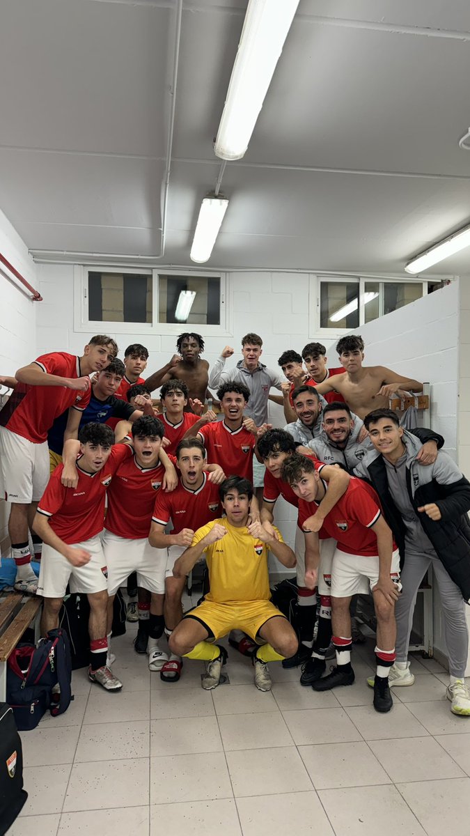 javsanchoc's tweet photo. Jornada 19/38. Finalizamos líderes la primera vuelta.
El camino va a ser muy largo, pero lo estamos disfrutando mucho. 
Vamos a por ello. ♥️⚽️ https://t.co/Eb6SOBPjvv
