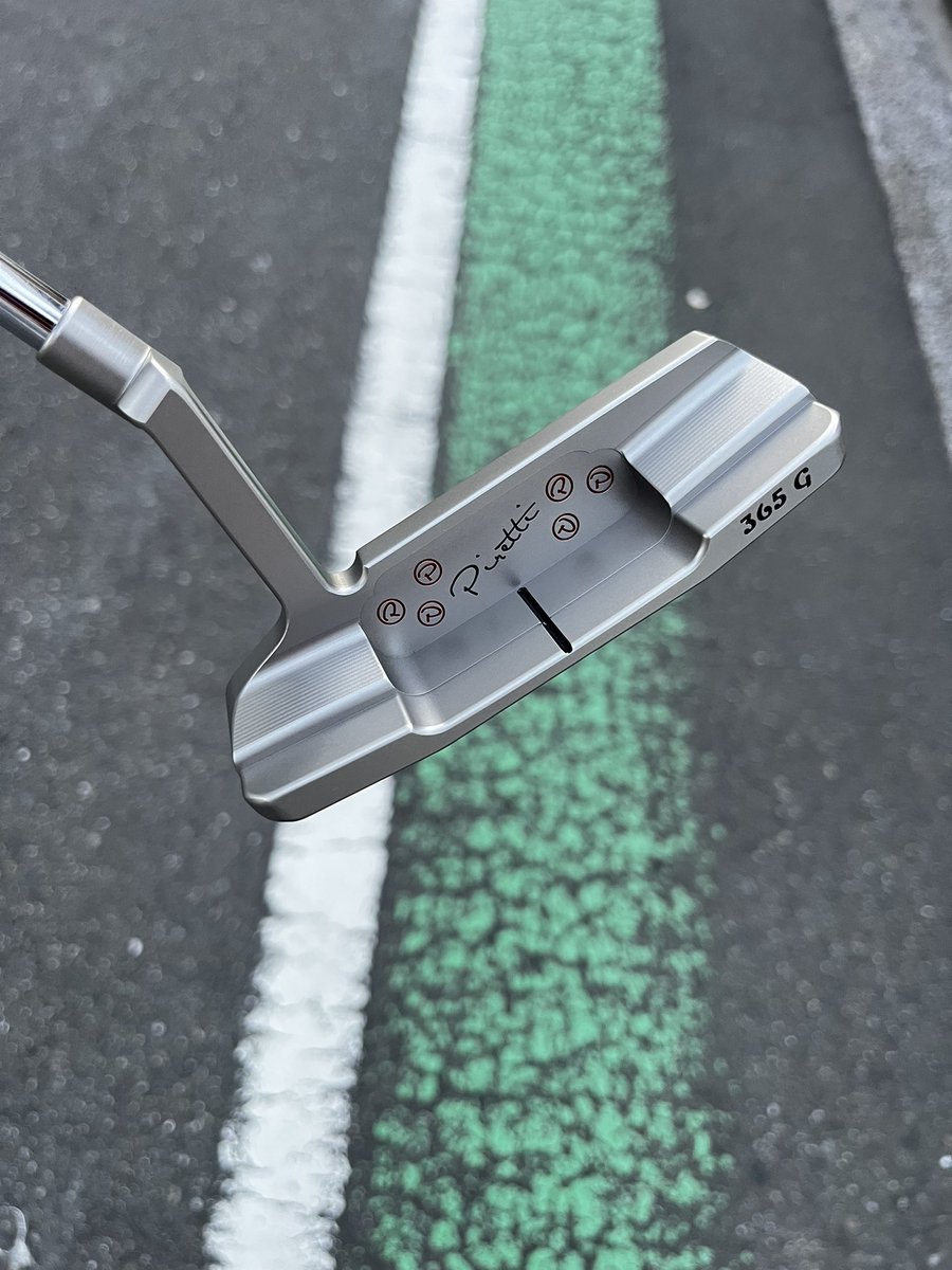 m5yynd's tweet photo. 今日は富士山を眺めながらゴルフ🏌️♂️⛳️
悩んでいたパターは最終的に『Piretti パター コットンウッド2 プレミアシリーズピン型 』を入れました😆
初めて使って34パット、悪くなかったです🙌
次回は30パット切り💪
スコアは私が95、友達は75!!
#ゴルフ好きと繋がりたい
#Piretti https://t.co/esgYZjrsGq