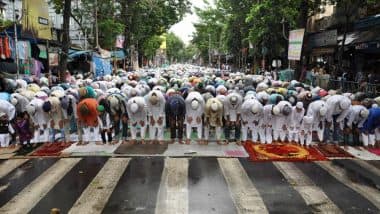 Crisp_Views's tweet photo. How poor these people are.They publicize their religious practices cause discomfort to other religion. These poor people are unable to even practice their religion with sincerity.
It is true that to remain great for long time, one must possess the capacity and character of grace. https://t.co/10FxvrdsfT
