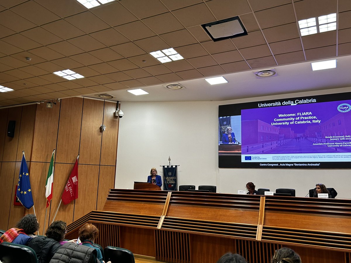 Tara Farrell tweet media