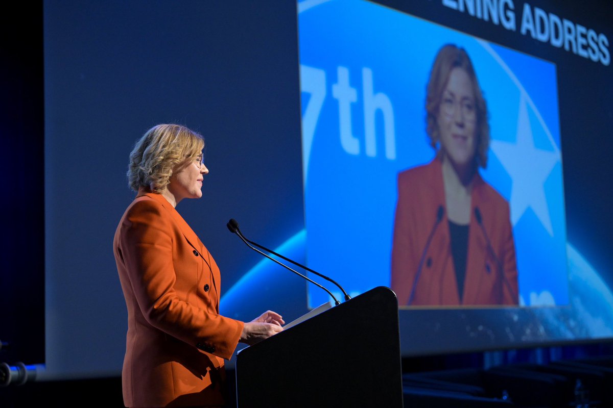 HennaVirkkunen's tweet image. A pleasure speaking at the European Space Conference yesterday 🪐 Tech sovereignty is extremely relevant for space &amp;amp; I am determined to ensure #techsovereignty in Europe 🇪🇺 Critical technologies like #AI, #semiconductors, #quantum &amp;amp; #connectivity are key to remaining competitive.