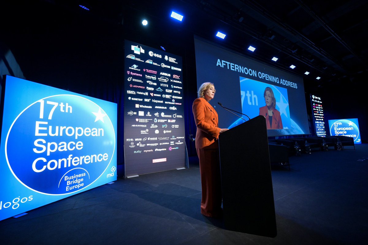 HennaVirkkunen's tweet image. A pleasure speaking at the European Space Conference yesterday 🪐 Tech sovereignty is extremely relevant for space &amp;amp; I am determined to ensure #techsovereignty in Europe 🇪🇺 Critical technologies like #AI, #semiconductors, #quantum &amp;amp; #connectivity are key to remaining competitive.