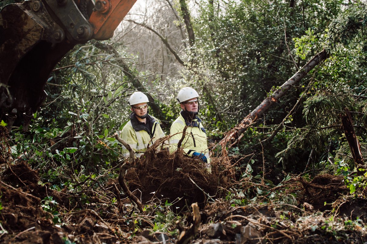 25,000 customers remain without electricity across Northern Ireland this morning.  We continue to work to restore power to all those still affected. Over 1400 staff are escalated, additional staff from other agencies  and further resources arriving today to support the repairs.