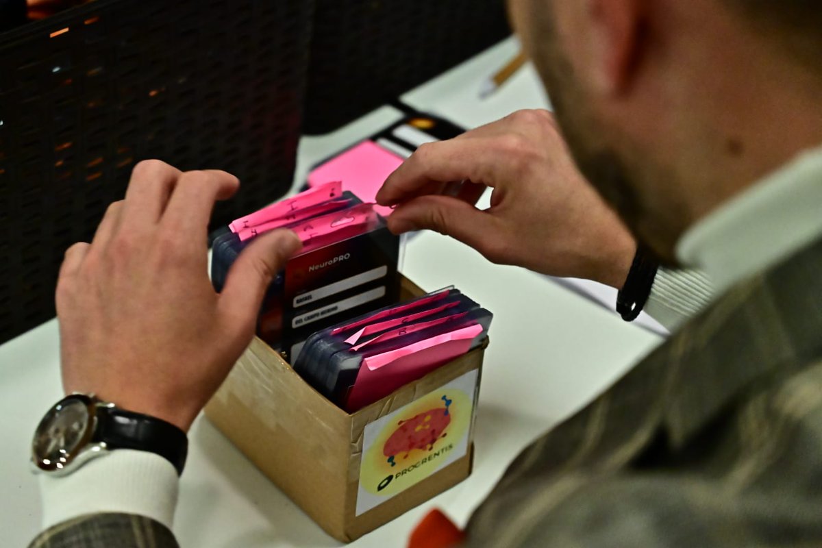 eimlearning tweet media