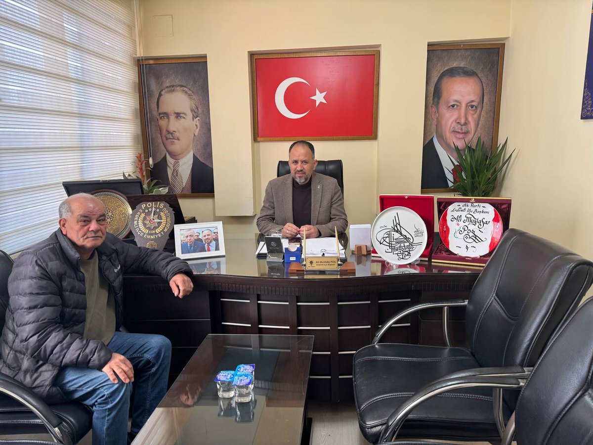 maliposprizma's tweet photo. 📍 AK Parti Erdemli İlçe Başkanlığı

Kıymetli ve değerli hemşehrilerimiz ziyarette bulundular.

Kendilerine nazik ziyaretleri ve hoş sohbetleri için teşekkür ederiz.

#Erdemli#Mersin #AKParti 
#RecepTayyipErdoğan 
#ErkanKandemir 
#NureddinNebati 
#orhanyegin
#MustafaSever https://t.co/FbGZDwHBlx